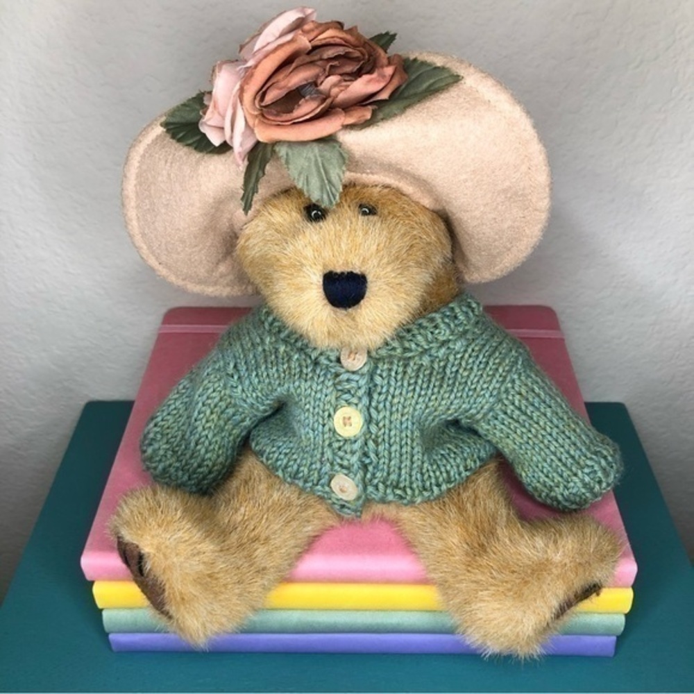 Vintage The Boyds Collection Teddy Bear Green Sweater Floppy Hat Flower Classic